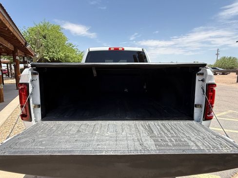 Used 2025 RAM 2500 Big Horn AWD/4WD image 9