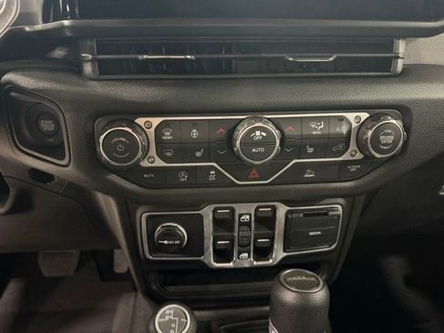 New 2026 Jeep Gladiator Sport image 15