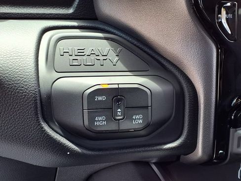 New 2026 RAM 2500 Big Horn AWD/4WD image 10
