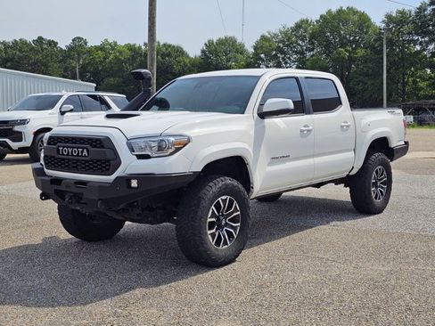 Used 2023 Toyota Tacoma TRD Sport w/ Advanced Technology Package AWD/4WD image 1