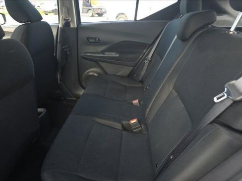 Used 2024 Nissan Kicks S image 8