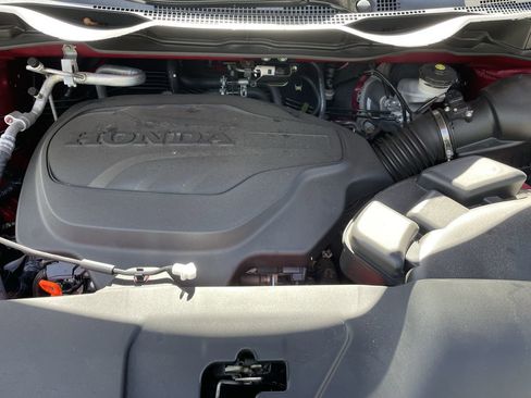 Certified 2024 Honda Odyssey Touring image 24