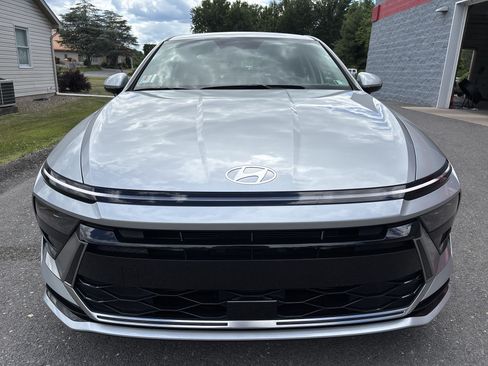 Used 2025 Hyundai Sonata SEL FWD image 8