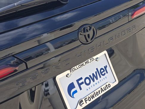 New 2026 Toyota Grand Highlander FWD image 7