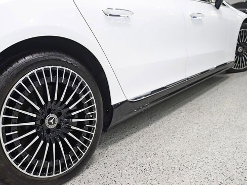 Used 2023 Mercedes-Benz EQS 580 4MATIC Sedan image 12