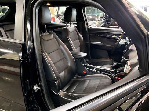 Used 2021 Chevrolet TrailBlazer RS w/ Sun and Liftgate Package image 9