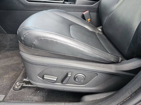 Used 2023 Kia Sportage EX FWD image 16
