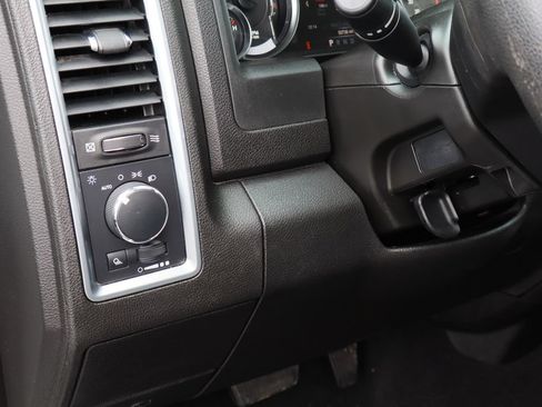 Used 2022 RAM 1500 Classic SLT w/ Electronics Group AWD/4WD image 13