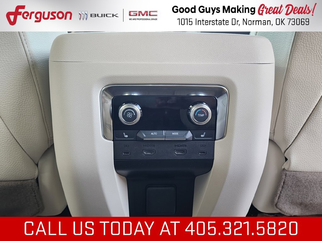 New 2026 GMC Yukon Denali w/ Denali Reserve Package AWD/4WD image 57