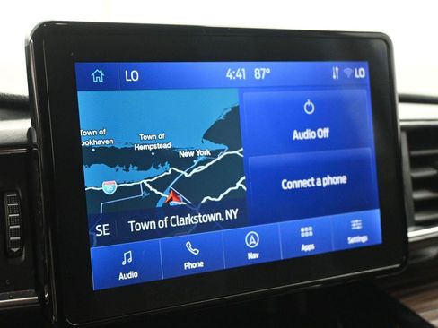 Used 2024 Ford Explorer Limited RWD image 7