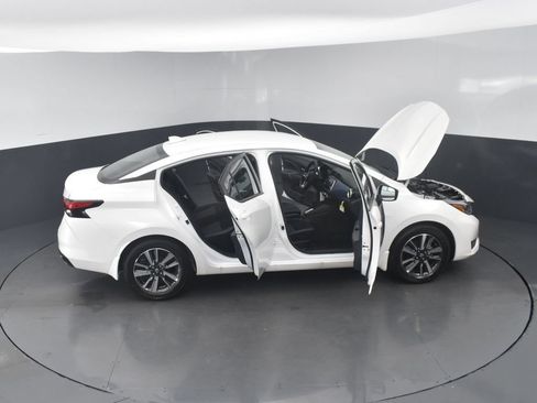 New 2025 Nissan Versa SV w/ Trunk Package FWD image 25