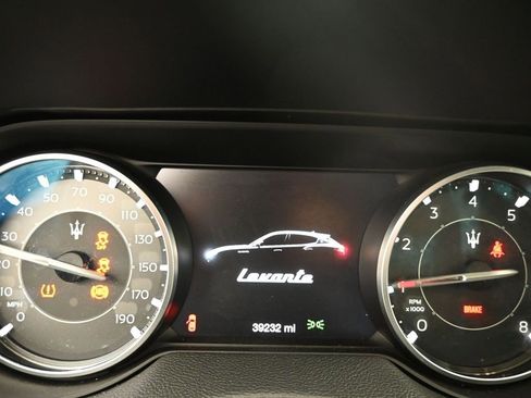 Used 2022 Maserati Levante GT image 10