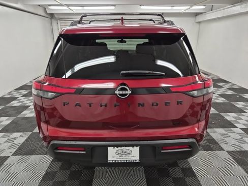 Certified 2022 Nissan Pathfinder SV w/ SV Black Package image 9