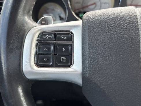 Used 2013 Dodge Challenger R/T image 14