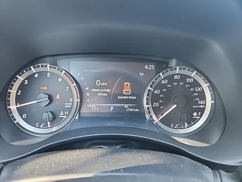 Used 2023 Toyota Highlander XLE image 13