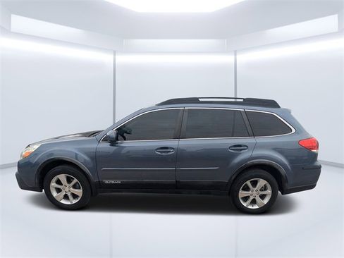 Used 2014 Subaru Outback 2.5i Limited image 6