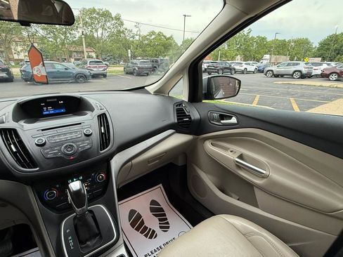 Used 2017 Ford C-MAX Energi SE w/ Equipment Group 402A FWD image 18