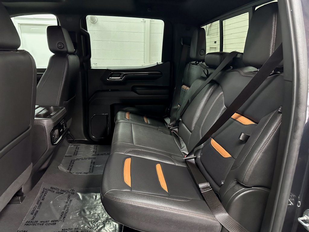 Used 2024 GMC Sierra 1500 AT4 w/ Technology Package AWD/4WD image 22