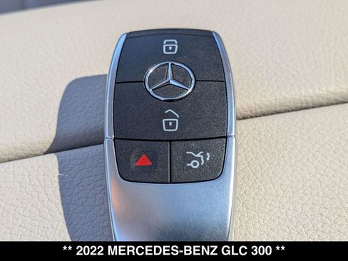 Used 2022 Mercedes-Benz GLC 300 4MATIC image 28