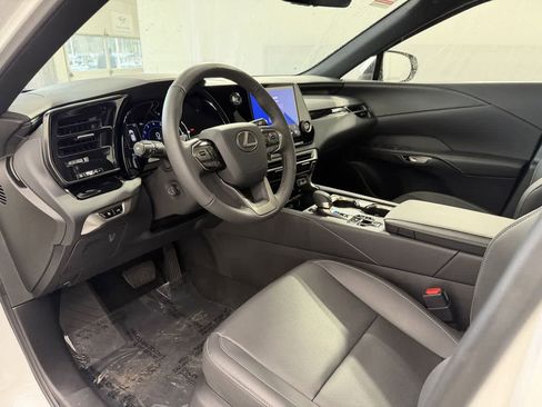 Used 2024 Lexus RX 350 AWD w/ Technology Package image 9