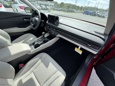 New 2026 Honda Accord SE image 32