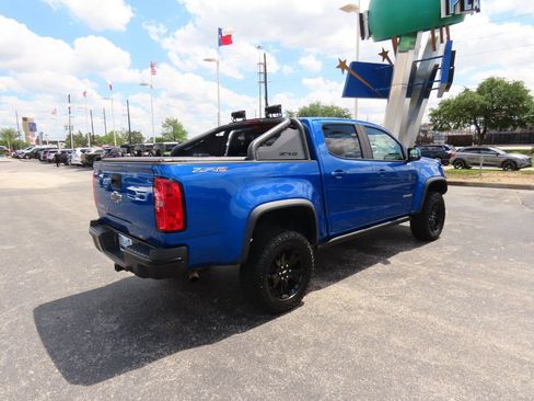 Used 2019 Chevrolet Colorado ZR2 w/ ZR2 Dusk Special Edition image 9