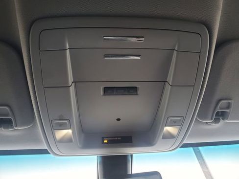 Certified 2019 GMC Yukon SLE image 35