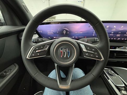 New 2026 Buick Enclave Preferred w/ Power Package image 28