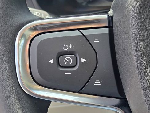 New 2026 Volvo XC40 B5 Plus w/ Protection Package Premier AWD/4WD image 26