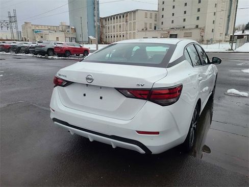 Used 2021 Nissan Sentra SV image 7
