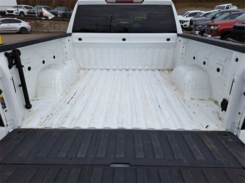 Used 2025 GMC Sierra 1500 SLT image 27