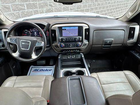 Used 2015 GMC Sierra 2500 Denali w/ Duramax Plus Package AWD/4WD image 10