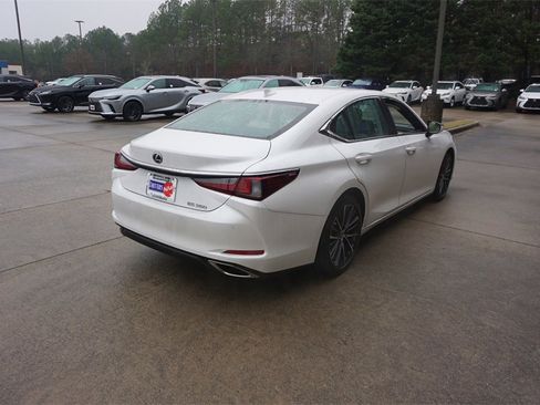 Used 2024 Lexus ES 350 w/ Premium Package image 24