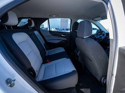 Used 2018 Chevrolet Equinox LS image 23
