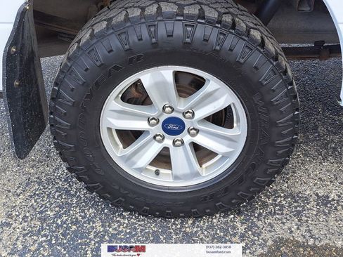 Used 2019 Ford F150 XLT w/ Trailer Tow Package image 5