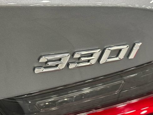 Used 2025 BMW 330i Sedan RWD image 33