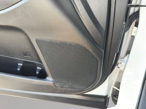 Used 2019 Toyota Highlander XLE AWD/4WD image 33