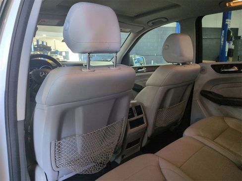 Used 2013 Mercedes-Benz ML 550 ML 550 w/ Premium 1 Pkg image 26