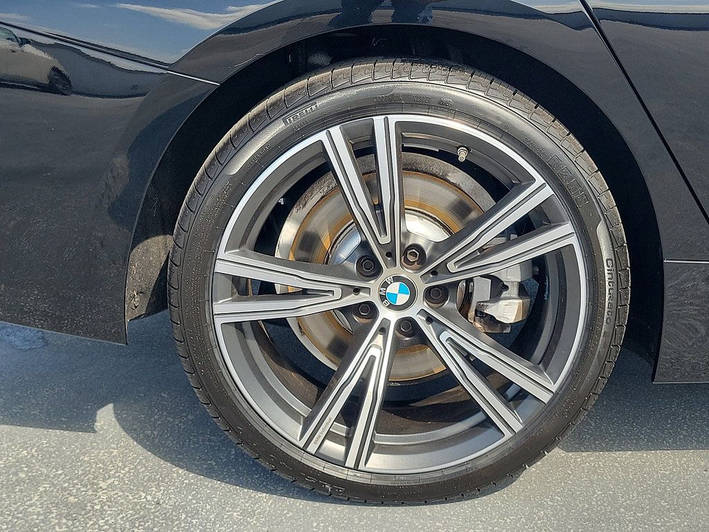 Used 2024 BMW 330i Sedan w/ Convenience Package RWD image 6