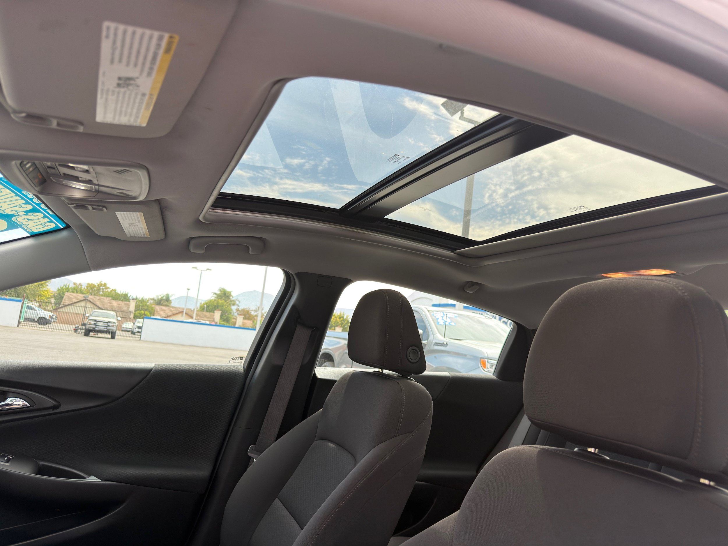 Used 2024 Chevrolet Malibu LT FWD image 28