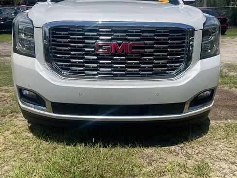 Used 2019 GMC Yukon XL Denali w/ Denali Ultimate Package AWD/4WD image 1