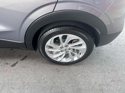 Used 2022 Chevrolet Bolt EUV LT w/ Driver Confidence Package image 14