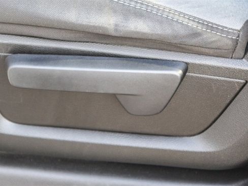 Used 2023 RAM 2500 Big Horn w/ Cold Weather Group image 21