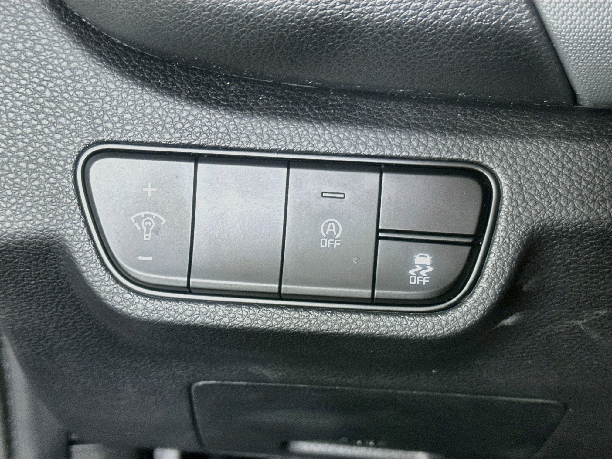 Used 2026 Kia Seltos LX FWD image 17