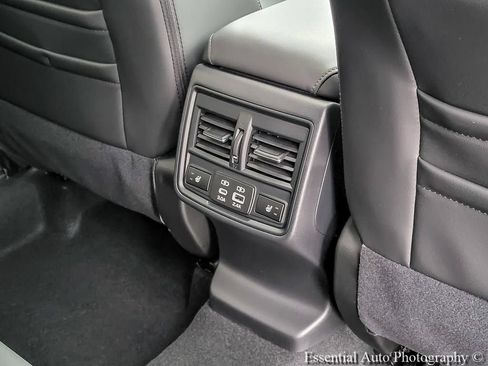New 2026 Subaru Outback Limited AWD/4WD image 25