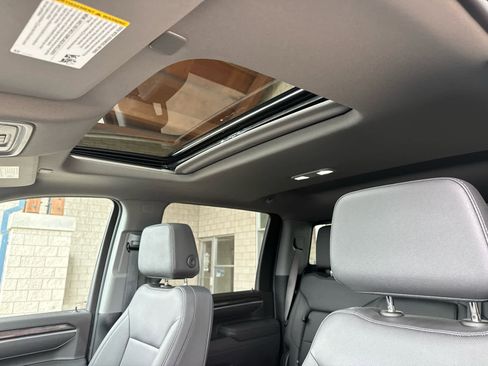 Used 2025 Chevrolet Silverado 3500 LTZ w/ LTZ Premium Package image 30