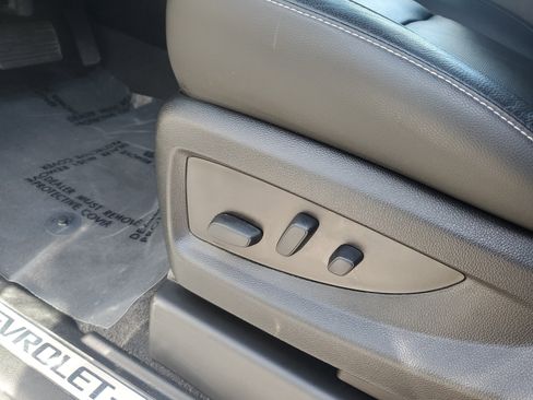 Used 2020 Chevrolet Suburban Premier image 22