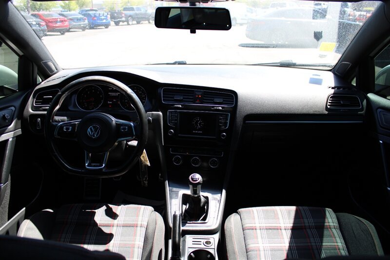 Used 2017 Volkswagen GTI S FWD image 19