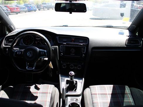 Used 2017 Volkswagen GTI S FWD image 19