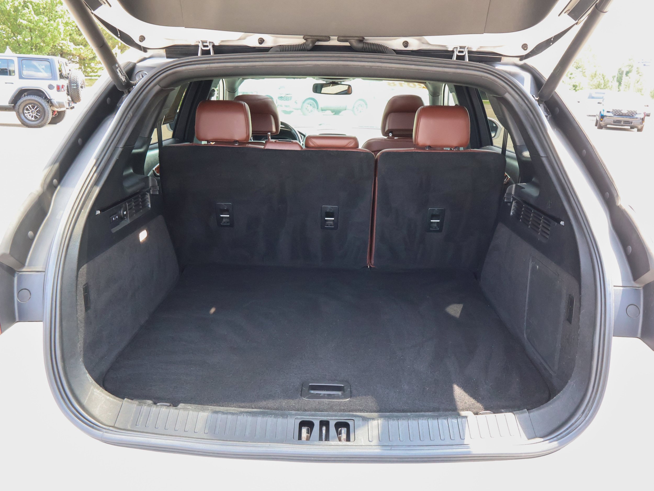 Used 2018 Lincoln MKX Reserve AWD/4WD image 9